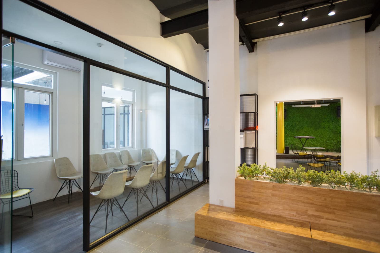 Silence Is Golden: How Acoustic Office Partitions Enhance Workplace Focus and Productivity