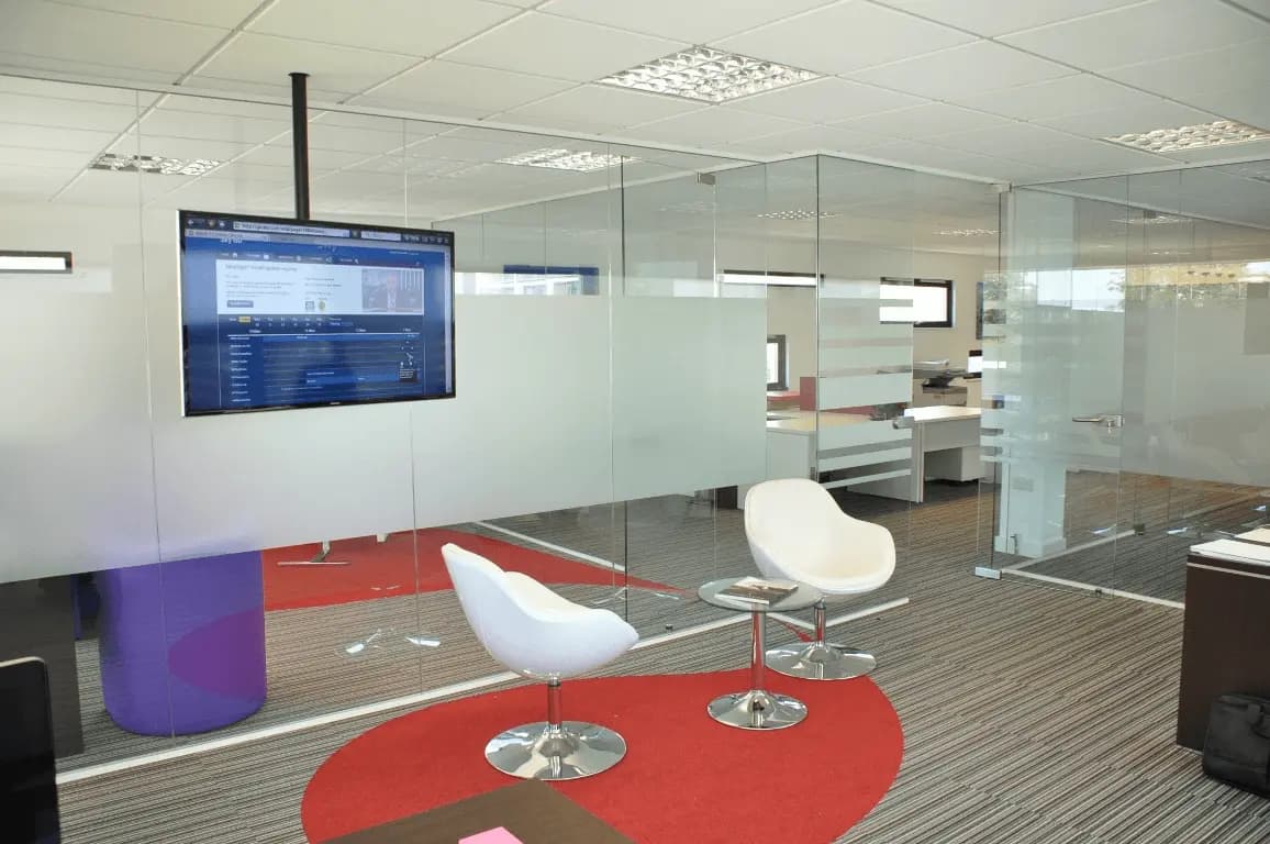 What Office Seating Should I Provide in My Reception Area?