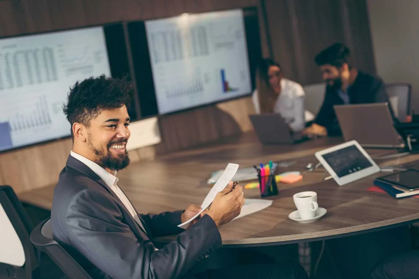 Why British Investors Must Back FinTech Startups in 2024
