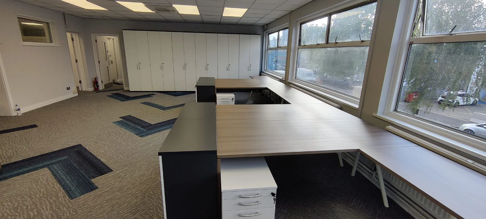 ICL office design with italian office furniture and designer flooring